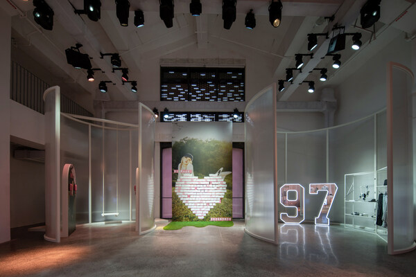 PUMA x ROSÉ联名系列上海限时空间